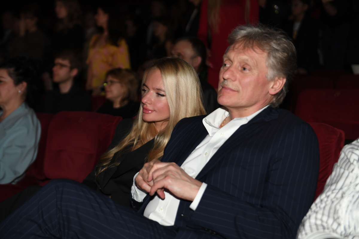    Пресс-секретарь президента РФ Дмитрий Песков с дочерью Лизой. Фото: КП/Иван Макеев