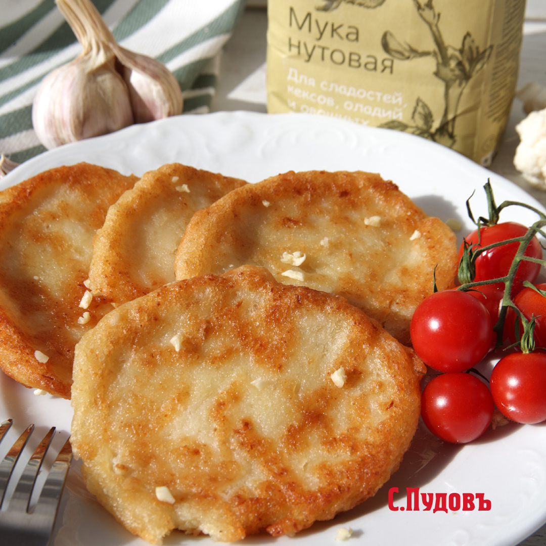 Оладьи из цветной капусты с нутовой мукой