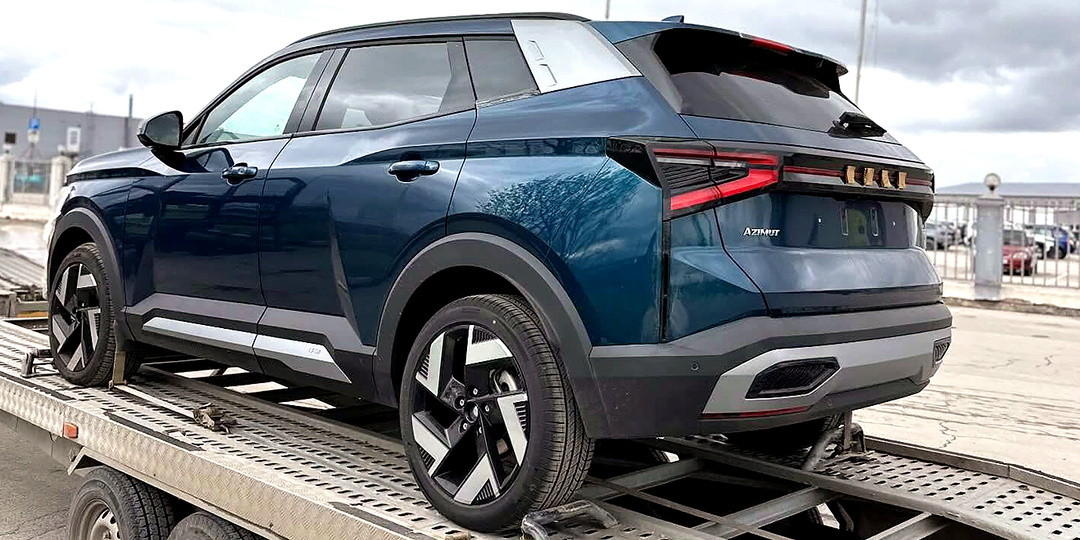 Серийные LADA AZIMUT, засняли погруженными на автовоз: это уже не прототипы, такими будут реальные машины