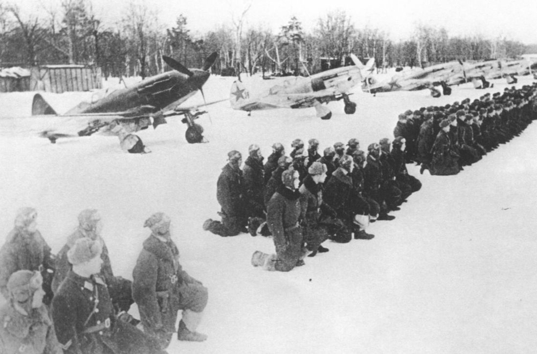 МиГ-3,120-й ИАП ПВО, 7 марта 1942 г. В этот день полк получил звание гвардейского и стал 12-м ГИАП
Источник war-book.ru