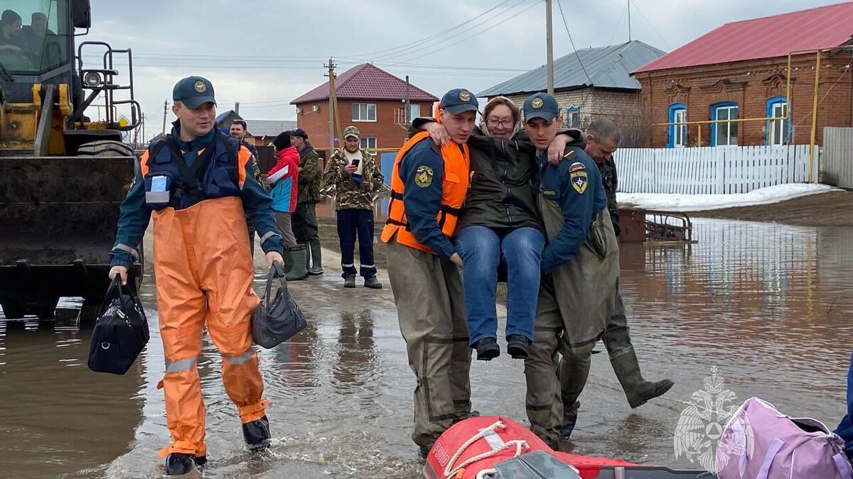    Также с 23 по 24 апреля существует вероятность наводнения   volgskisc.organizations.mchs.gov.ru