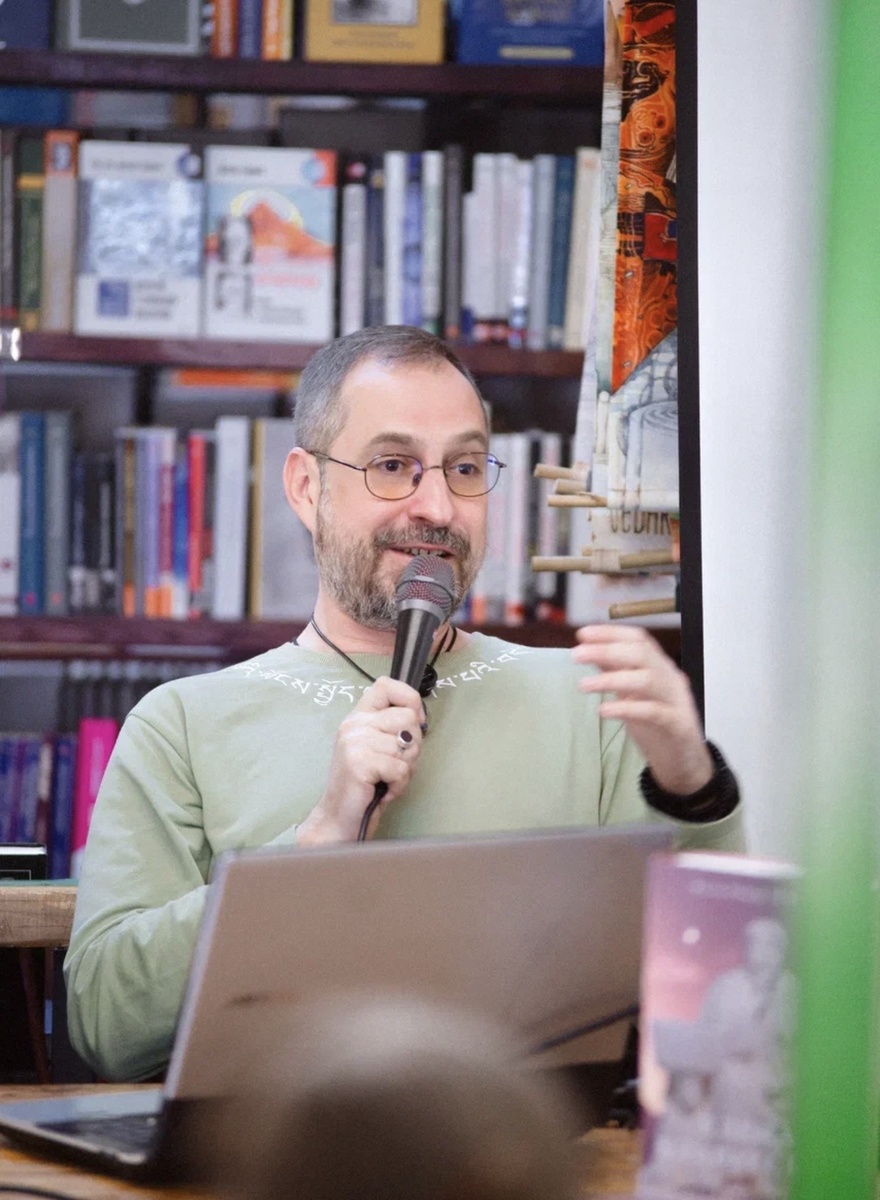 Роман Нутрихин