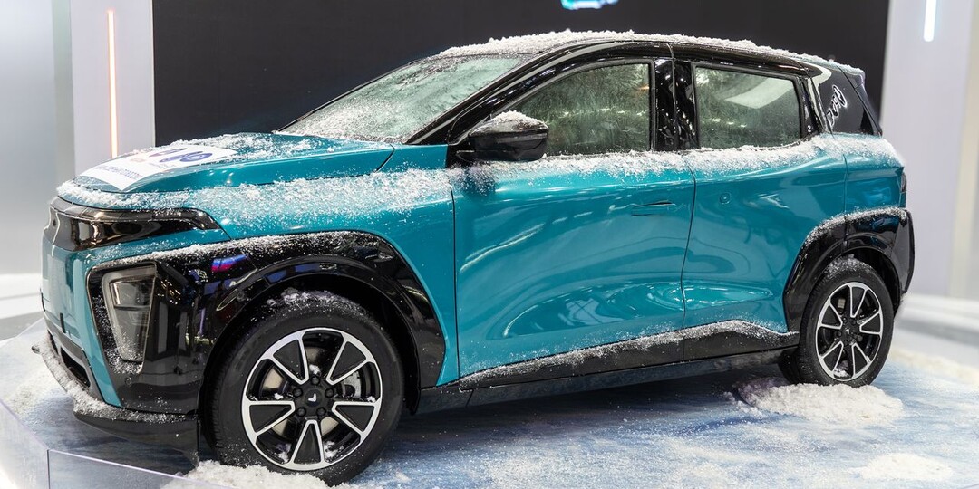 В РФ открылось предварительное онлайн-бронирование нового электромобиля «Атом»