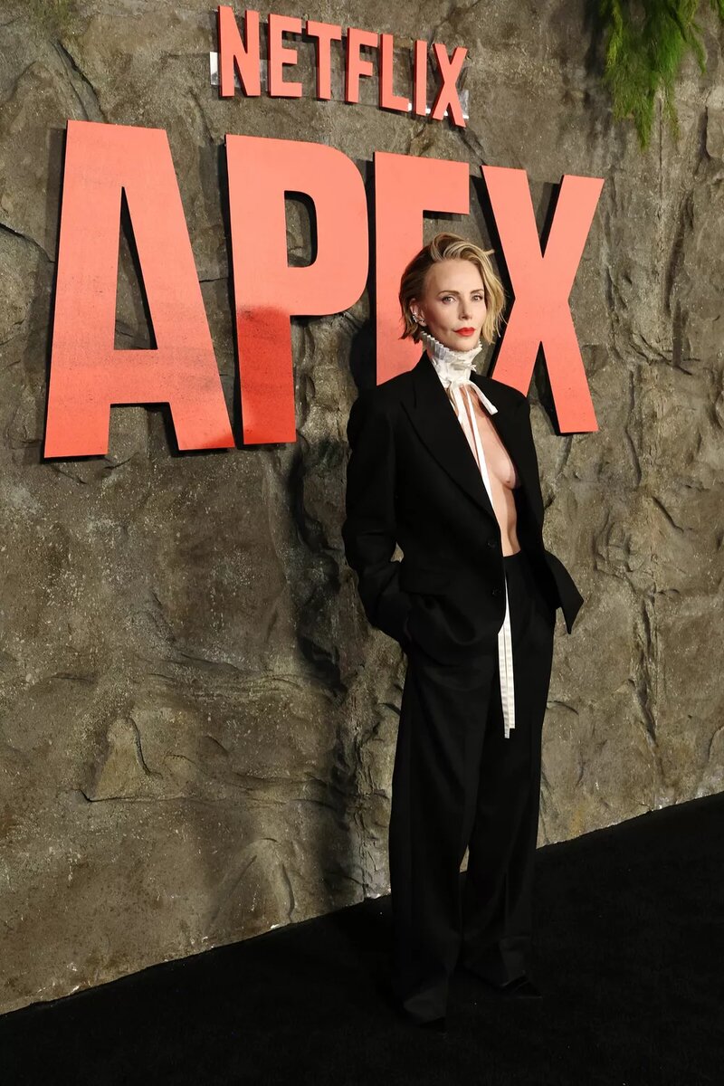 Шарлиз Терон📷
