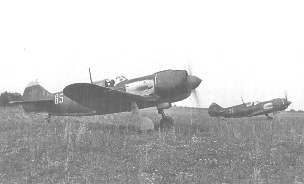 Ла-5, 302-я иад на полевом аэродроме
Источник war-book.ru
