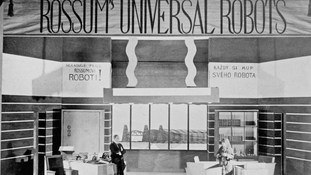 Кадр из кинопостановки пьесы «R.U.R., или Россумские универсальные роботы»