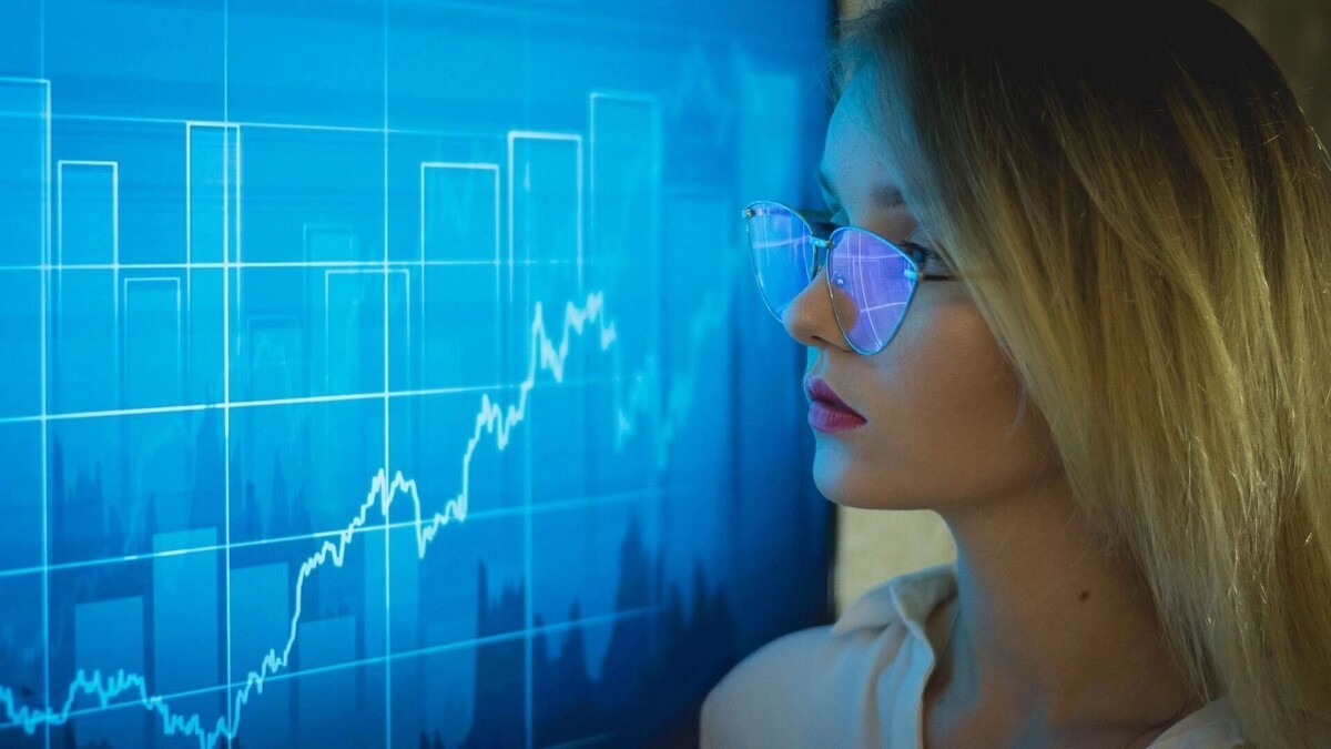    Ключевая ставка снижается уже 9 месяцев подряд   novostivolgograda.ru