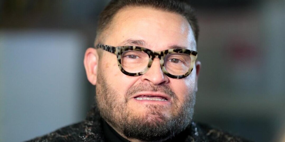 Александр Васильев заявил, что ему платили мало денег на "Модном приговоре"