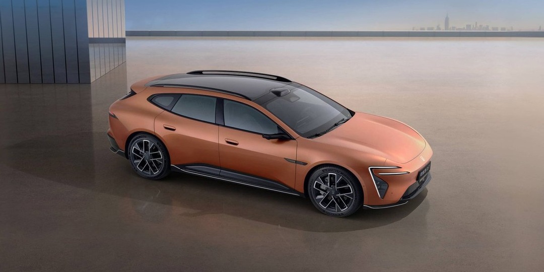 Стартовали продажи нового Avatr 06T с моторами на 955 л.с.