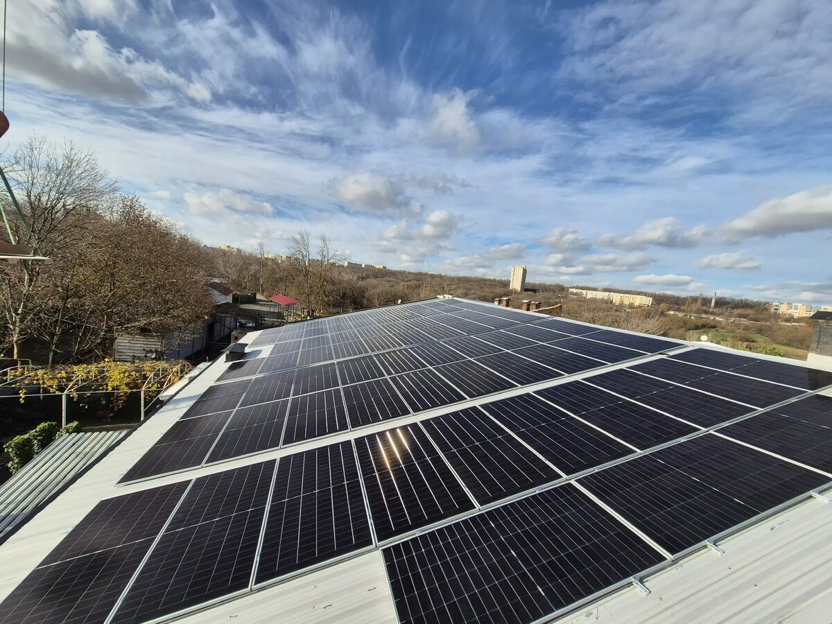 Вторая очередь сетевой солнечной электростанции в г.Аксай