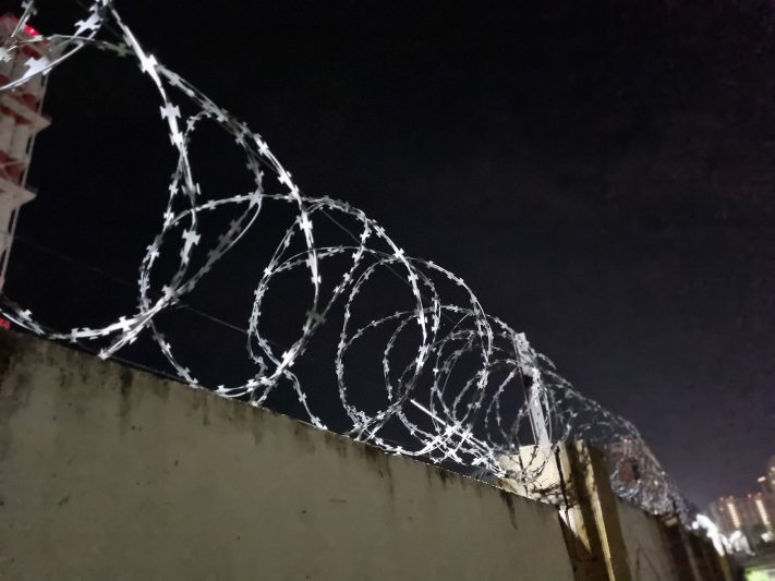 В Курске осудили бывших подполковников за сбор 7 млн рублей с подчиненных