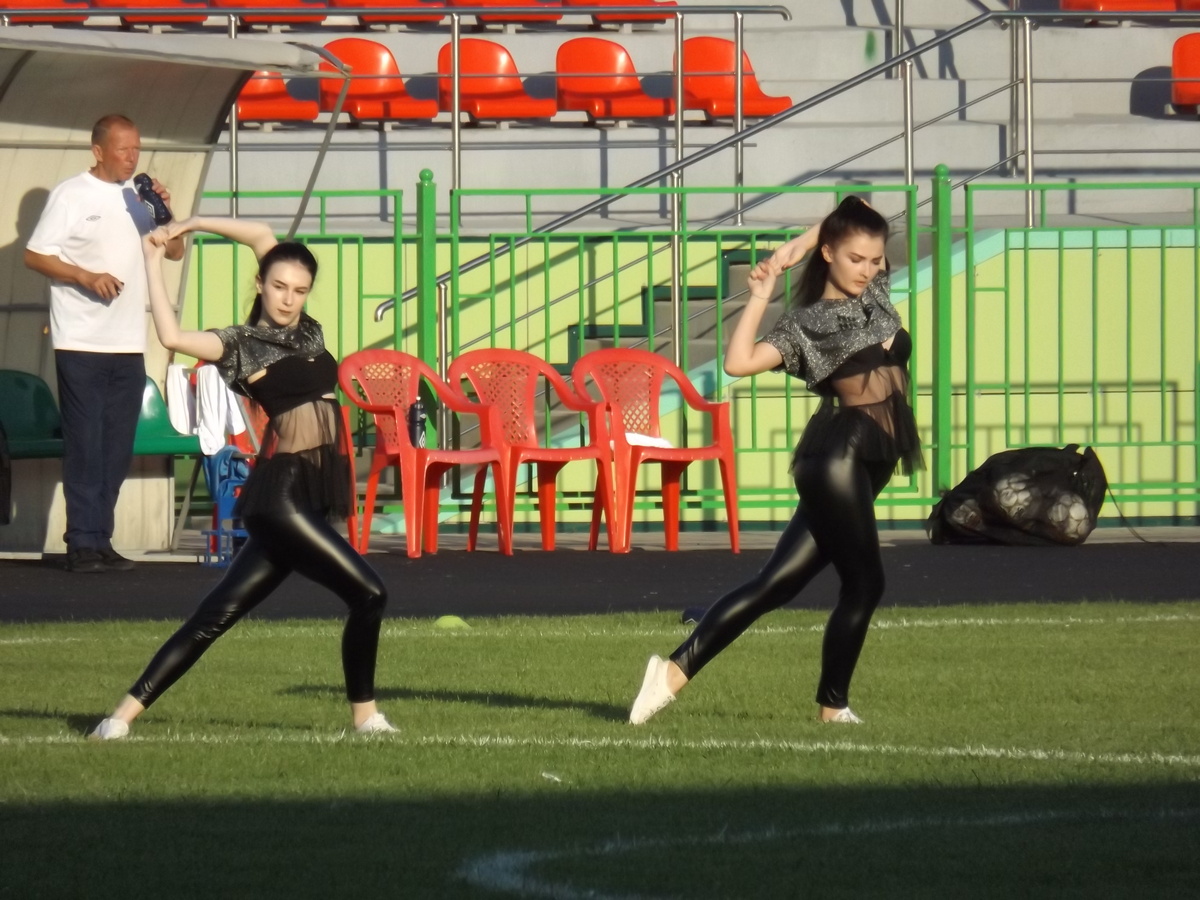 Перерыв Лисках в матче между "Локомотивом" и "сталеварами"