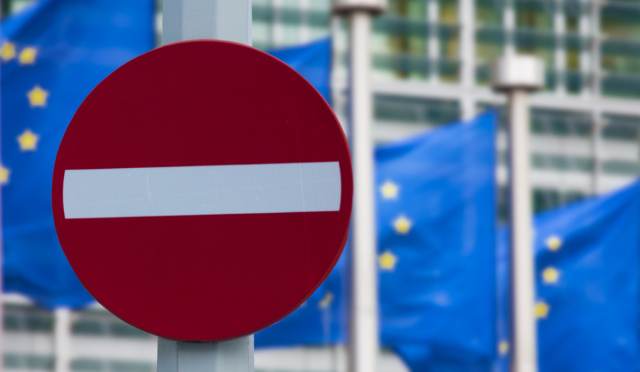 Под новые персональные санкции ЕС попали 33 физлица и 83 организации из России