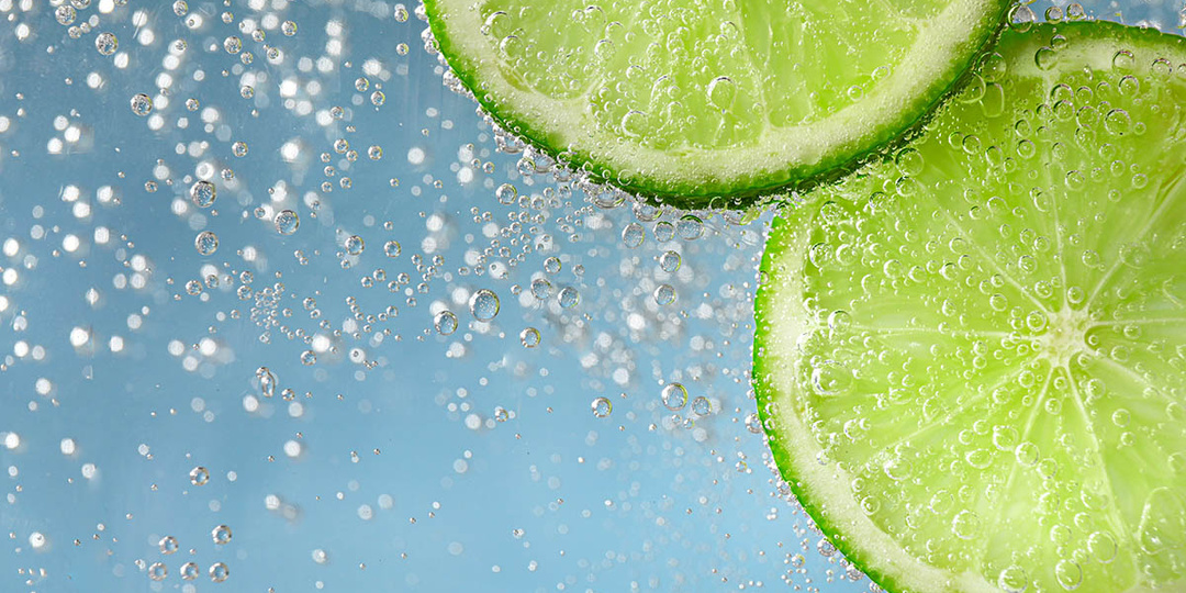 Как сделать газированный напиток дома: простой способ добавить «пузырьки»