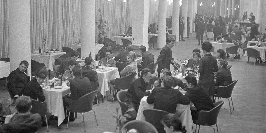 Сколько стоило посещение ресторана во времена СССР