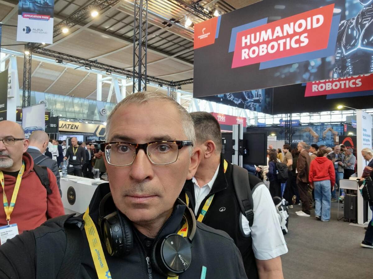 муж на выставке в Ганновере, апрель 2026