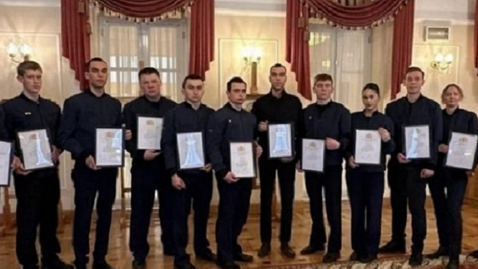 Свердловским волонтерам вручили награды