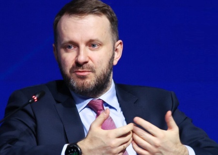 «Нам не хватит еды, энергоресурсов». Замглавы АП РФ предупредил о глобальной демографической катастрофе