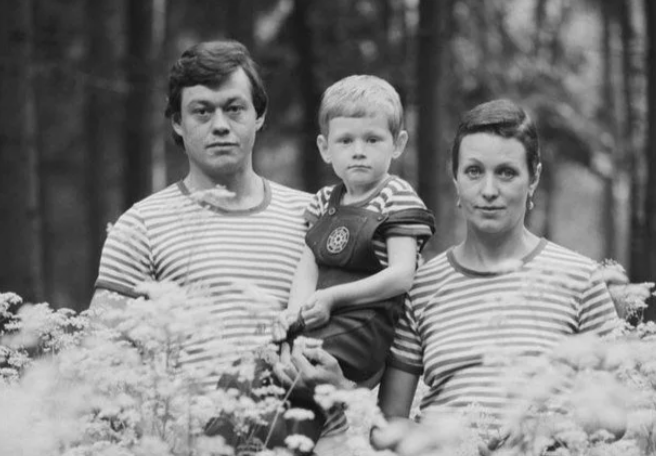 Фото: Николай Караченцов, Людмила Поргина и их сын Андрей 