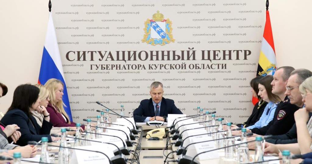 Число лишений родительских прав в Курской области снизилось на 35% за год
