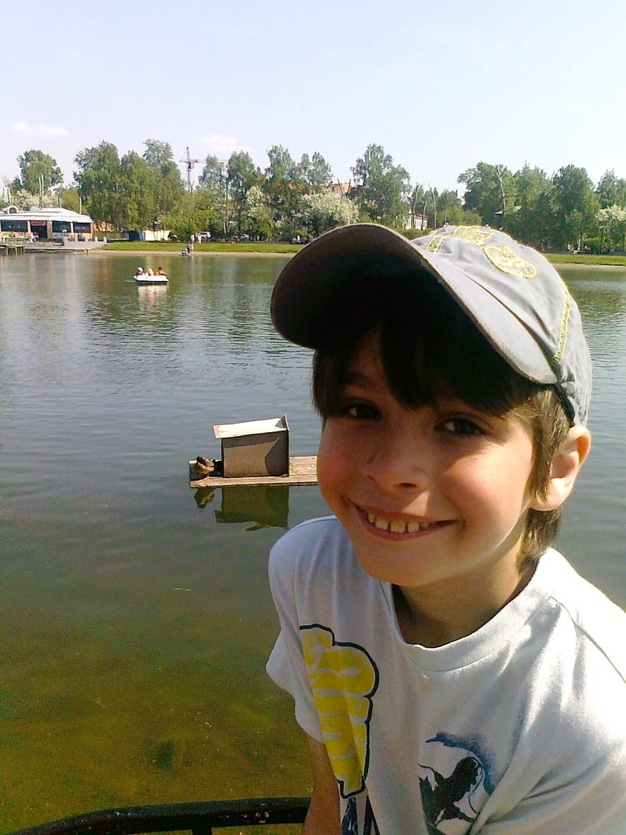 Вот такой мальчишка мечтал родить Васю и, кажется, Сёму и ещё кого-то. И говорил, что бабой я у него не буду. Фото из архива автора