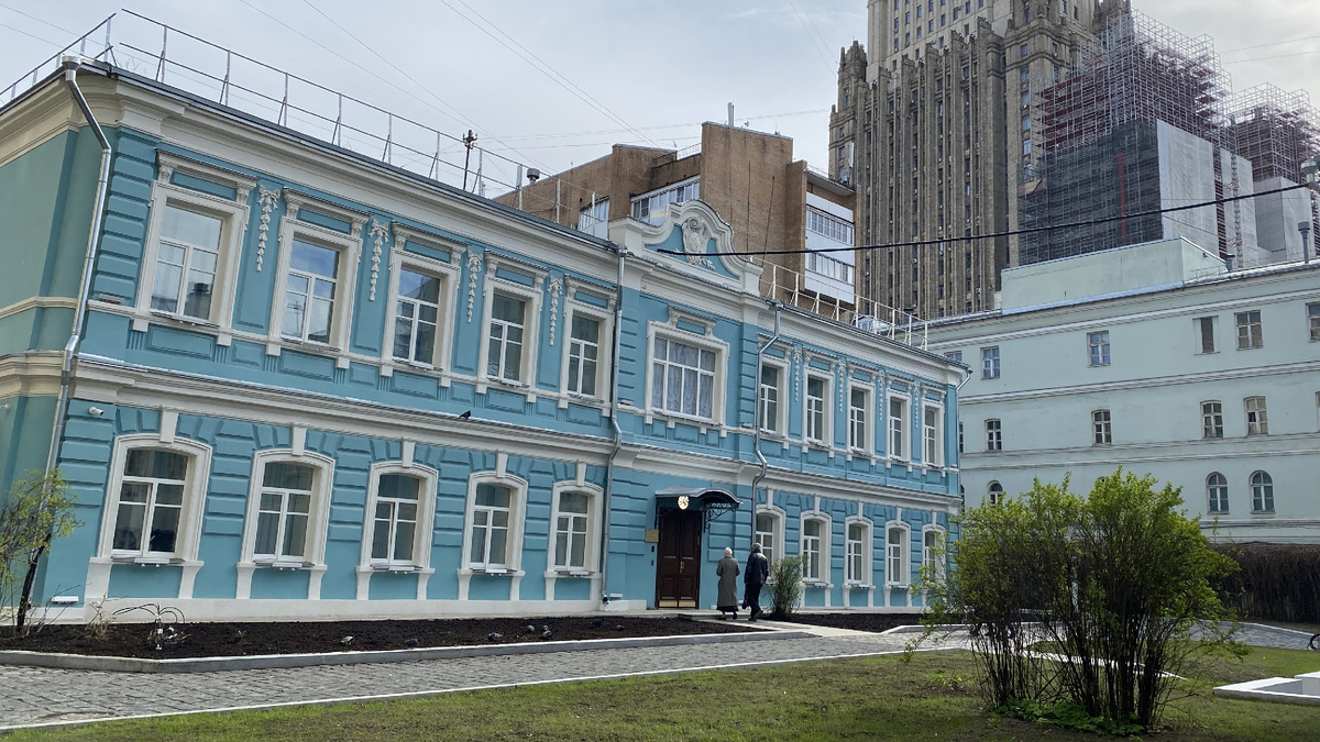 Выставочный зал Государственного музея А. С. Пушкина на Арбате, 53