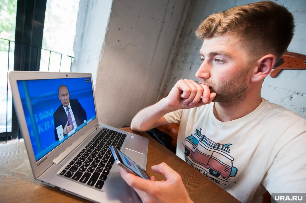     Владимир Путин поручил сделать интернет доступным, чтобы работали бесперебойно все важные сервисы