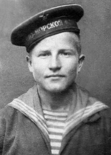 Памяти 7 моряков, погибших 23-25 апреля 1945 года, удостоенных звания Героев Советского Союза