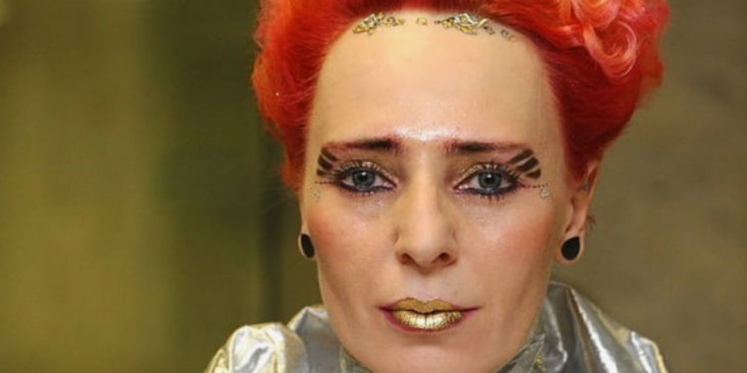 Она не та, за кого себя выдает. Соседи рассказали, кто на самом деле Жанна Агузарова.