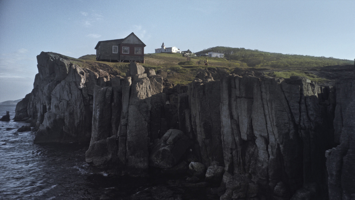 Кадр из фильма "Большая земля"