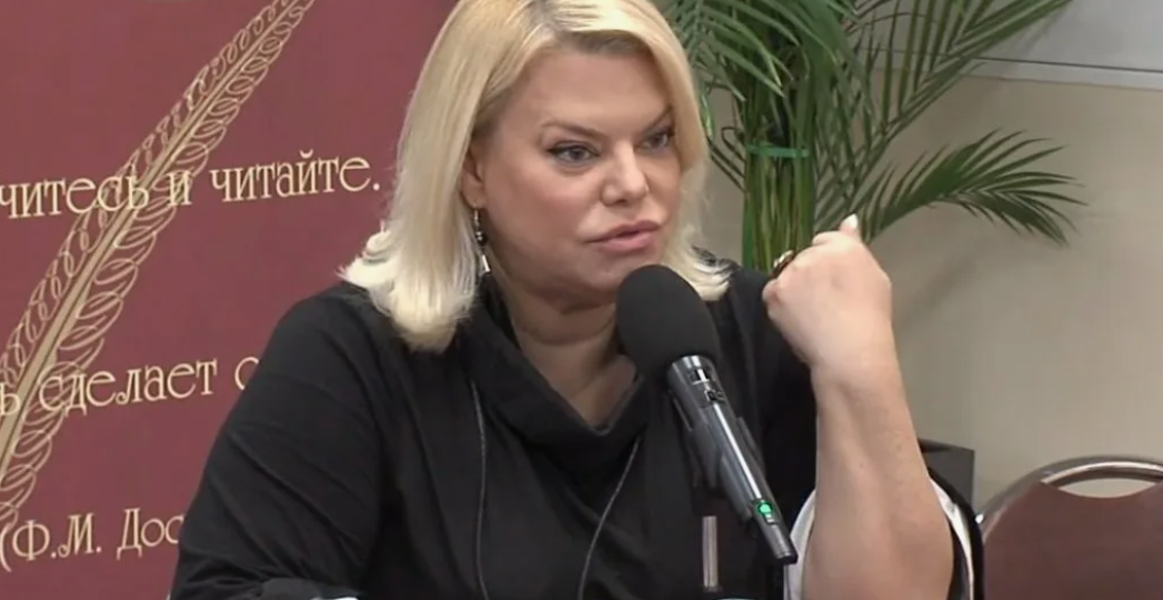 ЗВЁЗД РАЗОБЛАЧИЛИ! Яна Поплавская и Соседов в эфире РАЗНЕСЛИ артистов, которые требуют миллионы за выступление 9 Мая и забыли о совести.