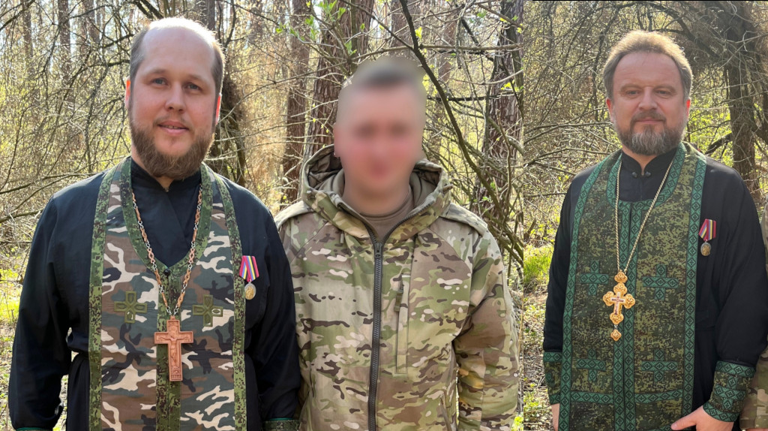 Хинштейн наградил брянских священников медалями «За освобождение Курской области»