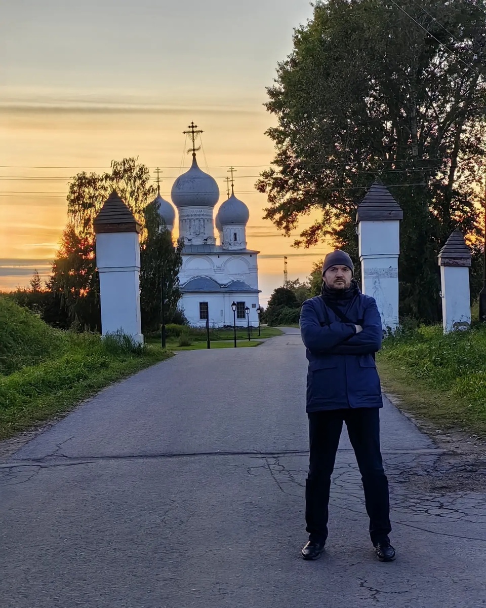 Вход в кремль по мосту.
