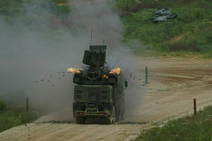 Итальянцы заменили разбитую ЦАХАЛ статую Христа в Ливане