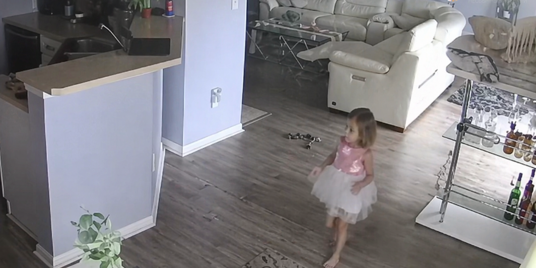 Папа просто чистил зубы, когда дочка прибежала с тревожными словами - дальше всё решали секунды