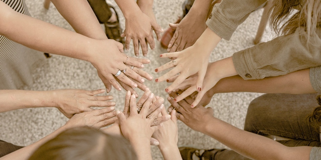 Посты о помощи другим: вирус доброты или ярмарка тщеславия