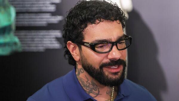 Тимати сравнил себя с чиновниками после попадания под санкции Евросоюза