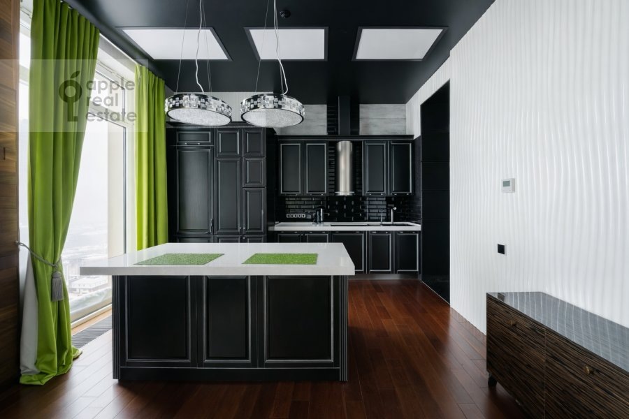 Фото из архива Эппл Рил Эстейт