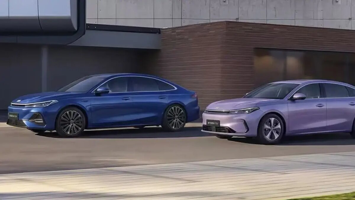    Geely Galaxy A7. Фото Geely