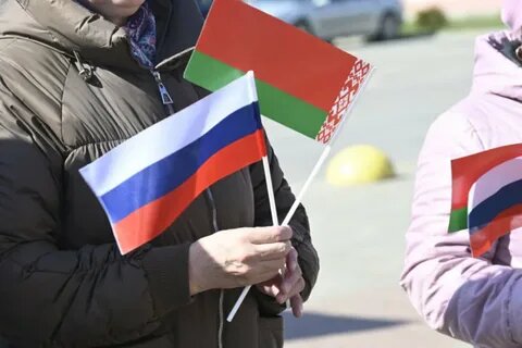 Россияне массово смотрят в сторону Беларуси: что происходит на самом деле