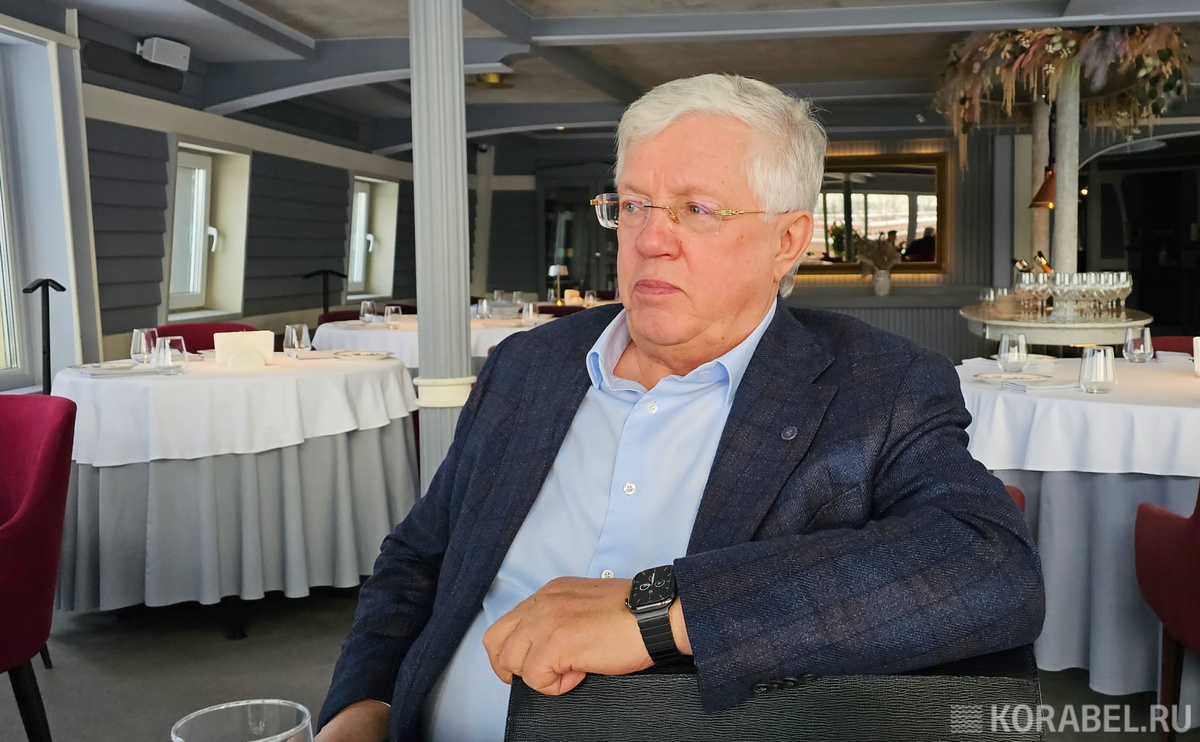 Шуляковский О.Б., с 1991 по 2006 год — директор Балтийского завода. Награжден орденами Трудового Красного знамени и "Знак Почета" / Фото: Корабел.Ру  📷
