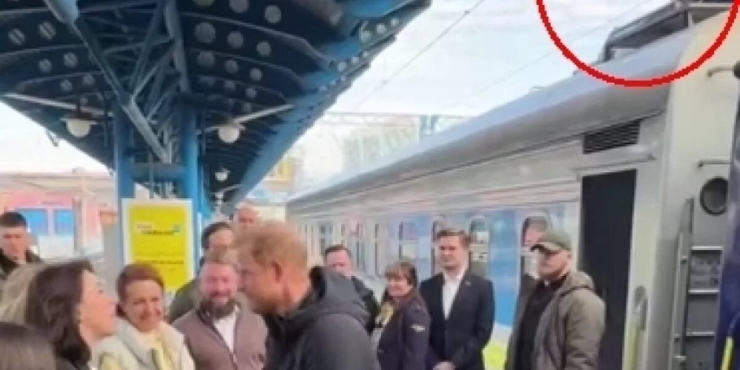 Принц Гарри прибыл Ку...ев и объяснил Путину и Трампу, что они должны сделать