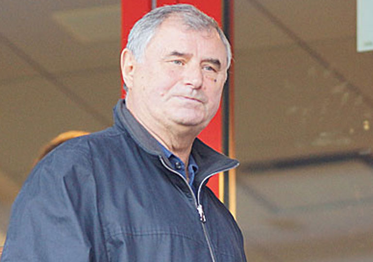 «Ведь недаром клуб «Фиорентина» предлагал мильон за Бышовца…» Легендарному футболисту и тренеру исполнилось 80 лет. Хронограф-2026