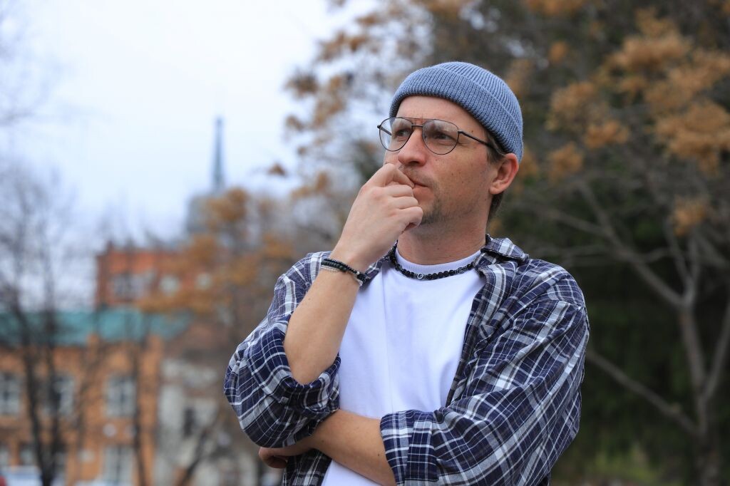     Бийчанин Юрий головин планирует представить свою пьесу на сцене в ноябре 2026 года.Сергей Кулыгин "БР"