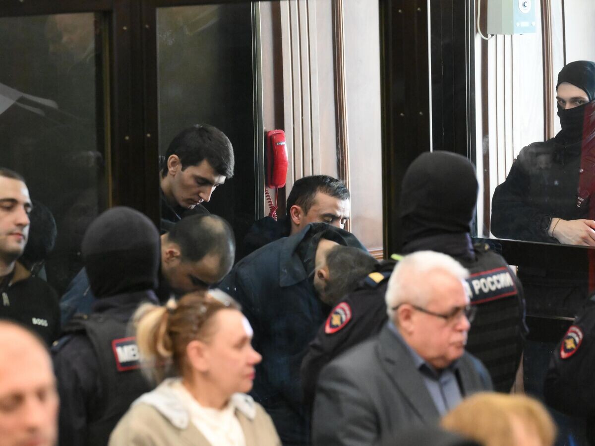    Фигуранты по делу о теракте в концертном зале "Крокус Сити Холл" в здании суда во время оглашения приговора | © РИА Новости / Григорий Сысоев