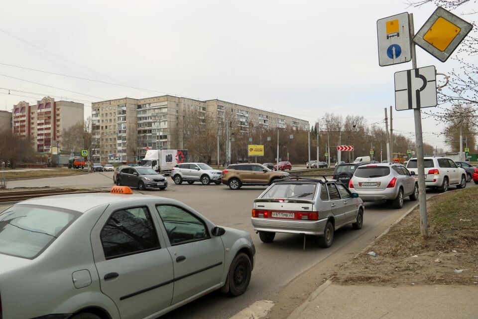   Улица Попова в Барнауле. Апрель 2026 года. Источник: Виталий Барабаш/"Толк"