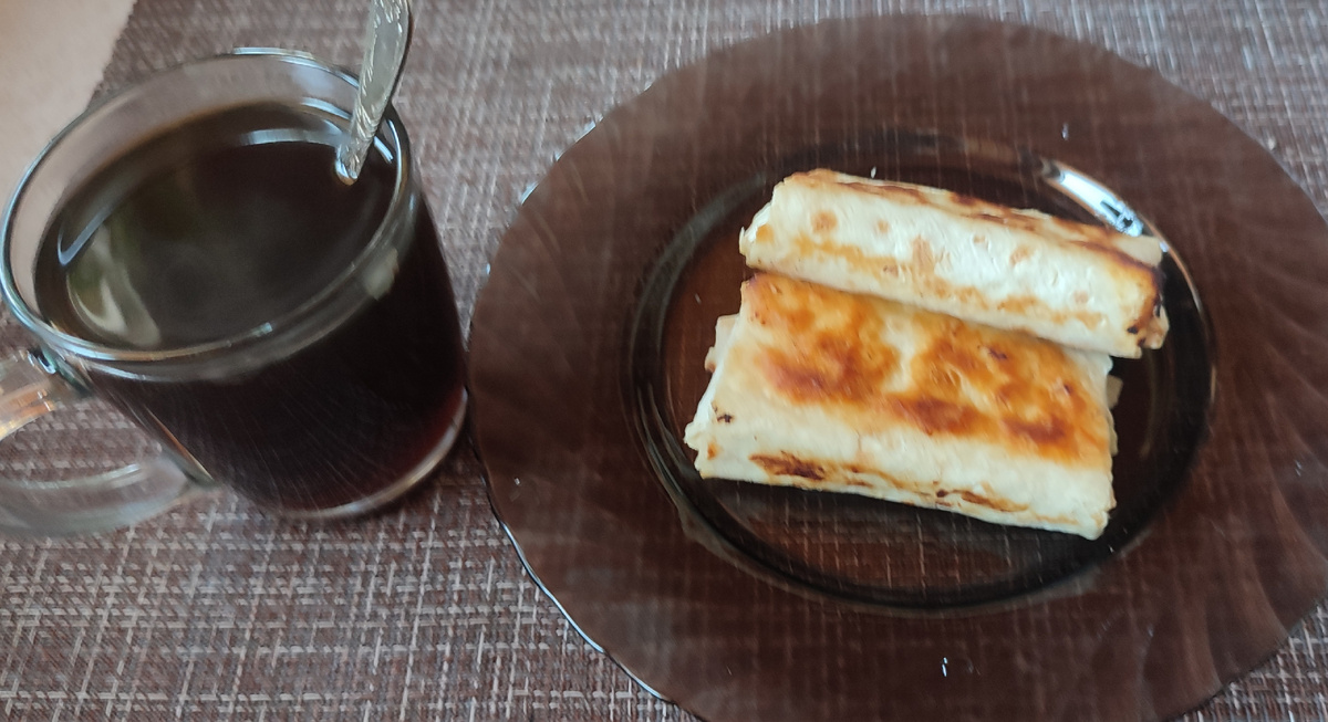 Получился вкусный и сытный завтрак