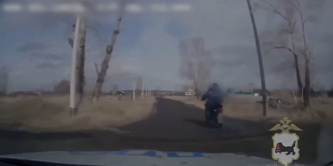 Житель Тулуна "катапультировался" с мотоцикла во время погони