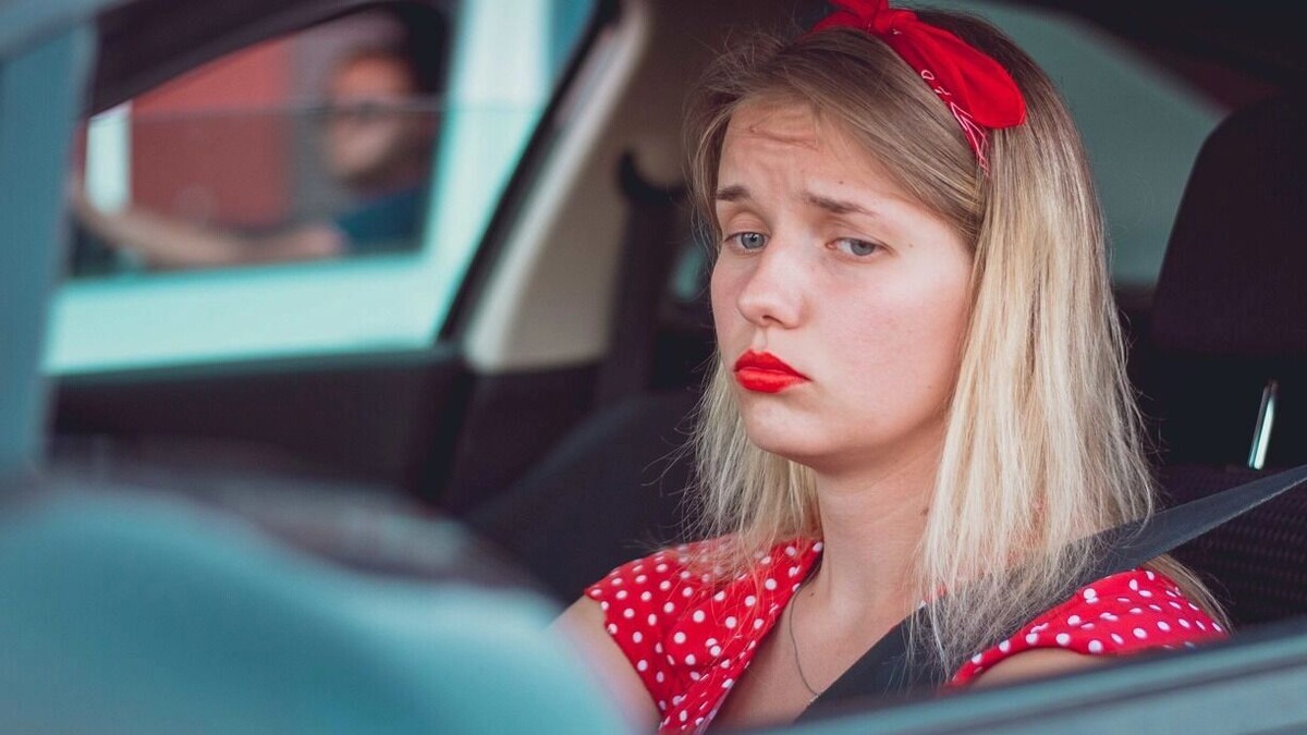    Банки начали выдавать более крупные кредиты на автомобили, но показатель в этом году перестал расти, а интерес к автокредитам снизился   1MI