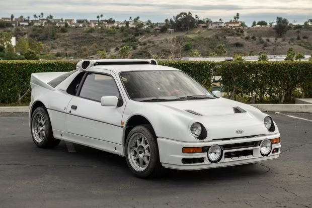 RS 200 расшифровывается просто. 200 - рабочий объем, а RS - Rallye Sport. Фото из открытых источников.